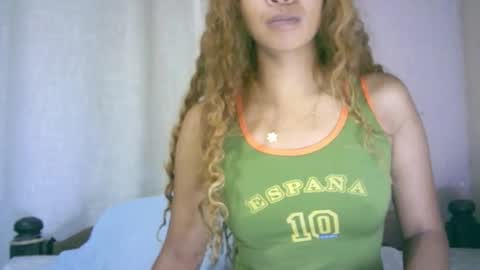 roxanne_98 online show from November 14, 1:38 am