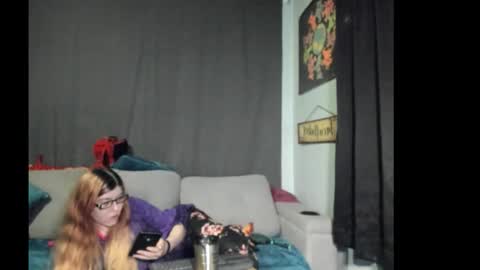 roxihazeleyes online show from November 6, 8:42 am