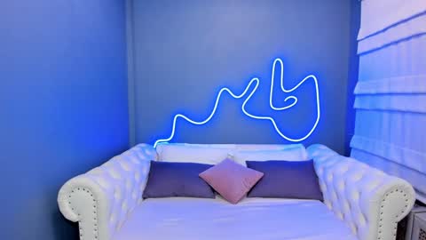 Roxy online show from February 1, 1:23 am