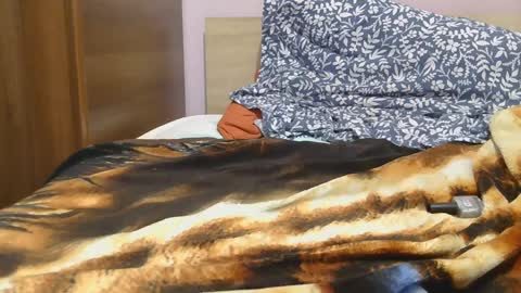 Snapshot of roxy_secrets chatting on February 19, 8:31 pm roxy secrets online show from February 19, 8:31 pm