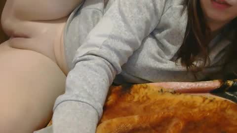 Snapshot of roxy_secrets chatting on February 12, 10:59 pm roxy secrets online show from February 12, 10:59 pm