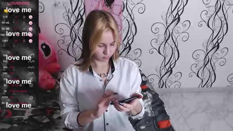 angela online show from December 15, 12:05 am