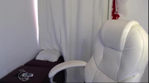 Rubi online show from October 28, 6:46 pm