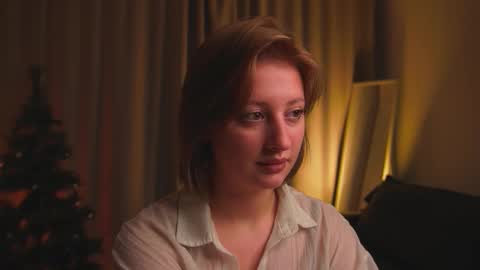 Mila online show from December 3, 4:04 am