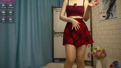 Snapshot of ruminelle chatting on October 17, 12:52 pm Lilith online show from October 17, 12:52 pm