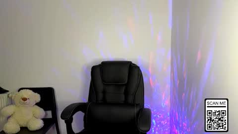 Nika online show from October 18, 6:31 pm