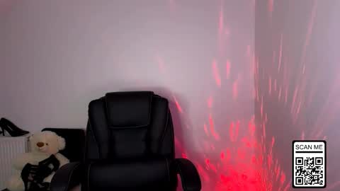 Nika online show from October 31, 4:33 pm