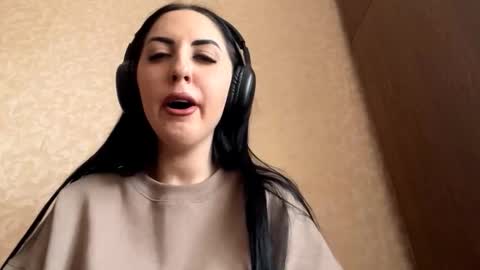 Cindy online show from November 11, 9:17 am