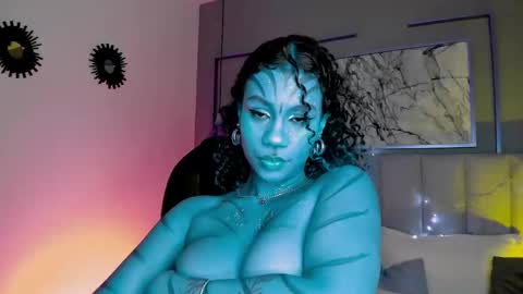 Sophie online show from January 11, 5:56 am