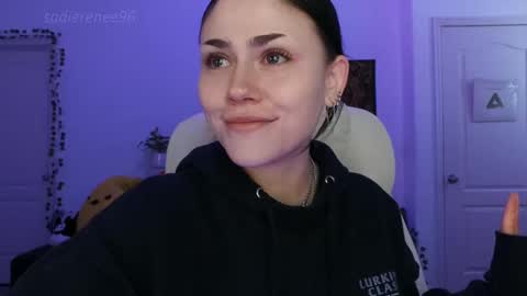 Sadie Renee  online show from December 15, 11:32 pm