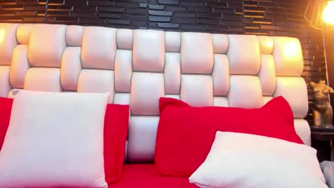 salome online show from November 11, 7:33 pm