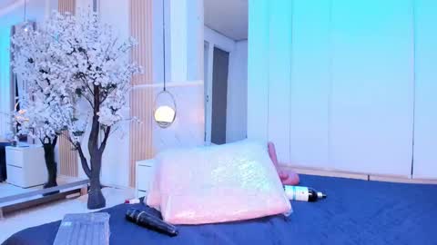 Snapshot of salomebenz_01 chatting on October 8, 12:59 am  Salome benz online show from October 8, 12:59 am