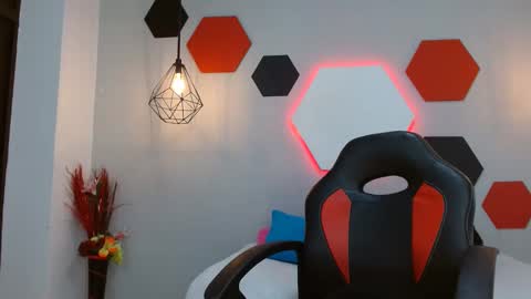 martina online show from February 14, 6:34 am