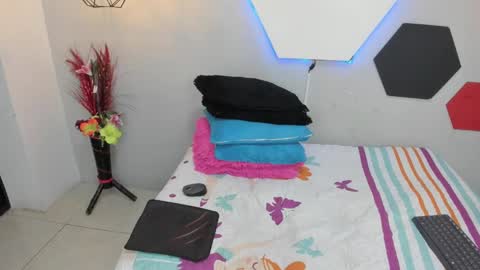 martina online show from February 1, 7:26 am