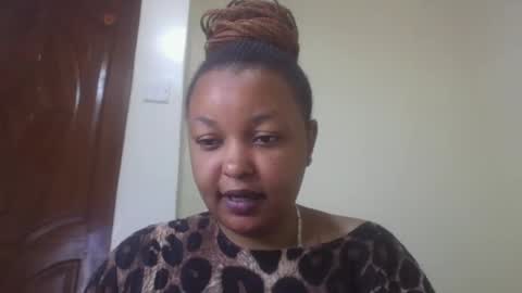 salty_surprise_ online show from February 18, 5:22 pm