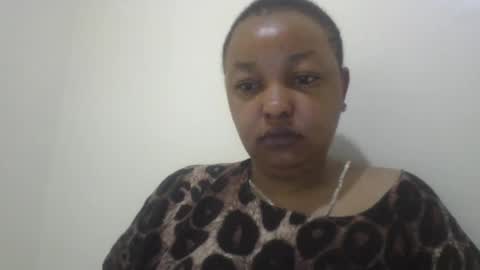 salty_surprise_ online show from February 13, 2:56 am