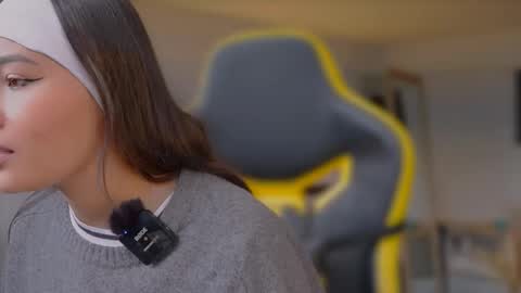 Stefana    or    Samchispas online show from December 20, 7:40 pm