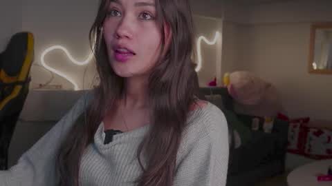 Stefana    or    Samchispas online show from November 23, 1:52 am