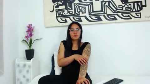 samantha_vaker online show from February 13, 10:44 pm