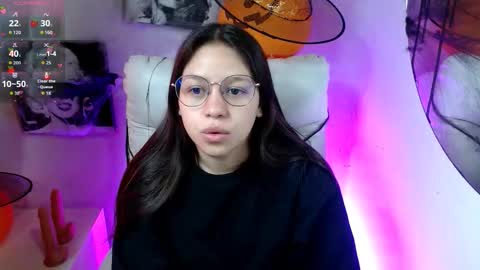 Snapshot of samantharoldan chatting on October 21, 2:32 pm Samantha online show from October 21, 2:32 pm