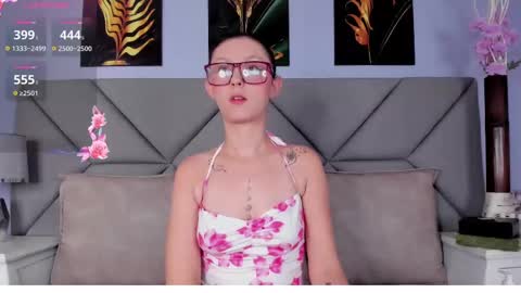 Snapshot of samara_goals chatting on September 24, 11:42 am Samara  online show from September 24, 11:42 am