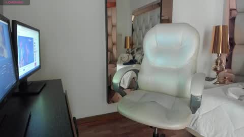 Sammy online show from November 4, 6:24 pm