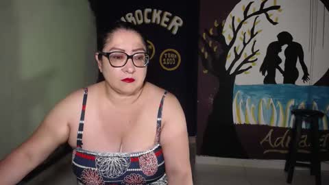 Snapshot of samrocker_sex chatting on January 12, 1:27 pm adriana online show from January 12, 1:27 pm