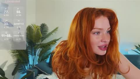 Snapshot of sanda_red chatting on October 18, 2:09 pm Sanda3   online show from October 18, 2:09 pm