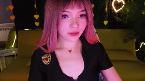 Sandy  online show from February 19, 7:39 am