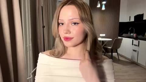 Sandra online show from November 22, 4:53 pm