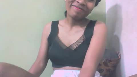 sandy735579 online show from February 25, 7:18 am