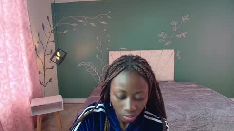 S A R A online show from March 12, 12:15 pm