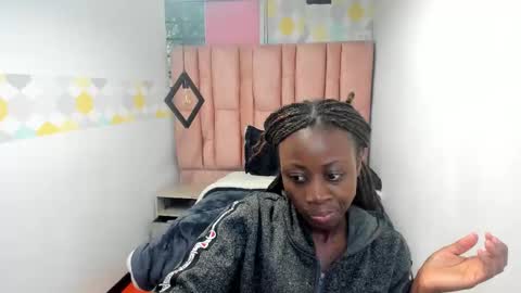 S A R A online show from September 29, 12:32 pm