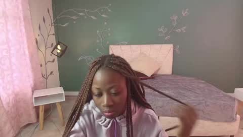 S A R A online show from March 11, 11:44 am