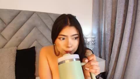 sara_owens7 online show from October 29, 2:27 am