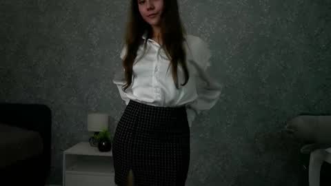 Im Sara  online show from October 4, 7:18 pm