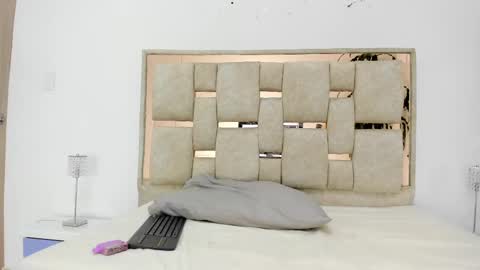 sara online show from February 13, 3:29 am