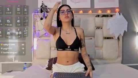 sara online show from October 3, 3:44 am