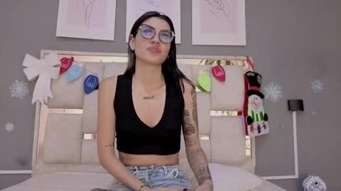 sara online show from November 29, 3:10 am