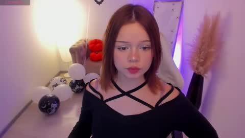 Snapshot of sarah__babyyy chatting on October 22, 10:53 am Sarah online show from October 22, 10:53 am