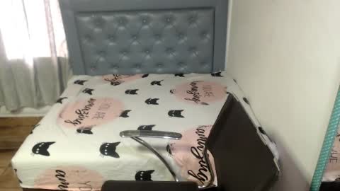 sarah online show from February 23, 4:17 pm