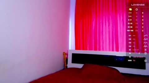 Sarah online show from December 9, 9:39 am