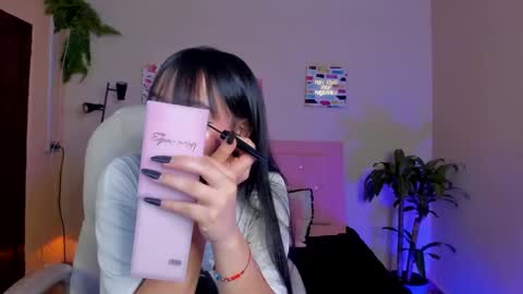 Sarah Ramirez online show from February 13, 11:50 am