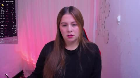 Sarah online show from March 3, 3:12 am