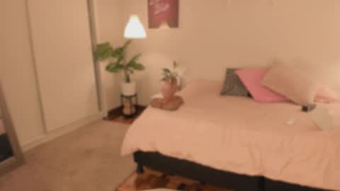   online show from September 11, 5:19 am