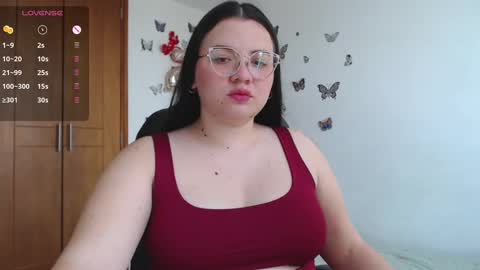 Sarah online show from March 11, 4:07 pm