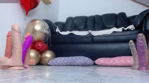 sarajackson1 online show from February 16, 2:06 pm