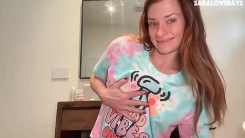 saraloverays online show from December 29, 11:18 pm