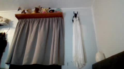Snapshot of sarapatches chatting on October 9, 8:07 am sarapatches online show from October 9, 8:07 am