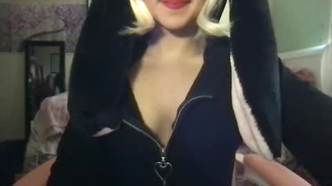 saraxcxo online show from October 8, 5:28 pm